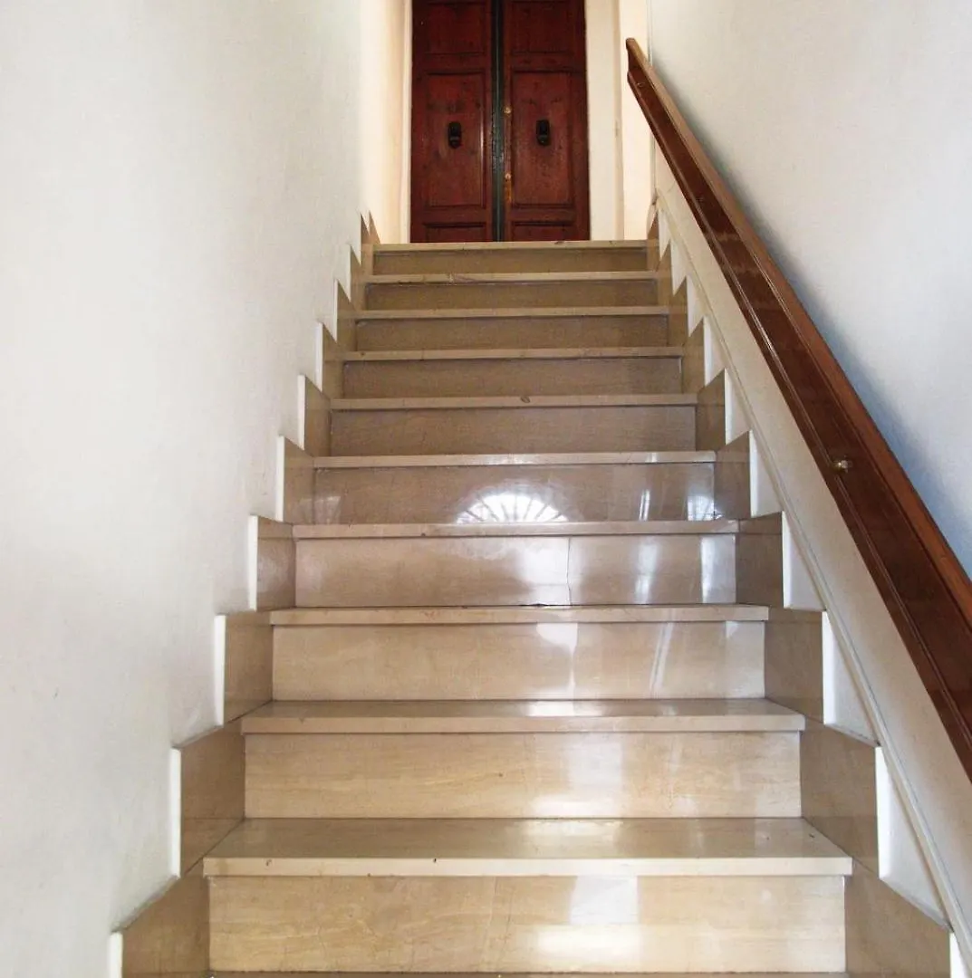 Elegant Apartment 300M From Old Town Center Florencia